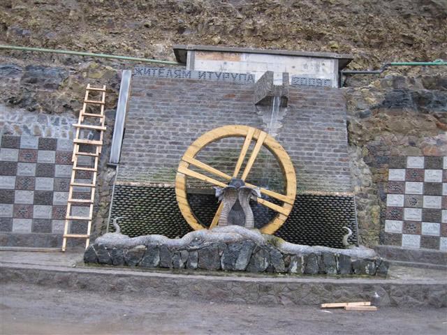 2009_24 - колесо, водопад.JPG