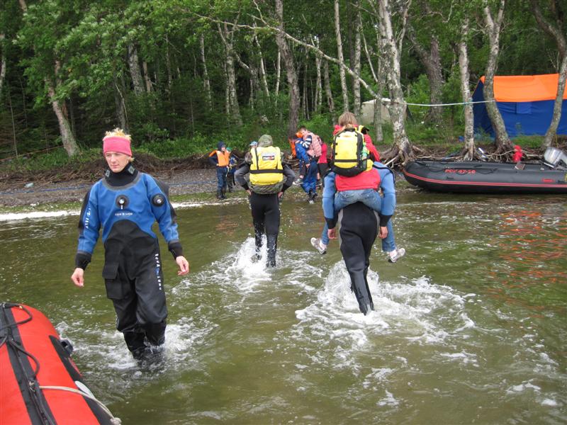 009 Выгрузка на берег.JPG